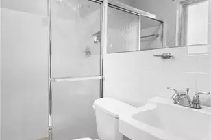 4645 Tauneybrook Dr, Saint Louis, MO 63128 - Photo 19