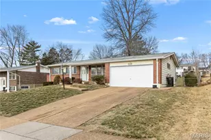 4645 Tauneybrook Dr, Saint Louis, MO 63128 - Photo 27