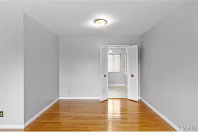 4645 Tauneybrook Drive, Saint Louis, MO 63128 - Photo 5