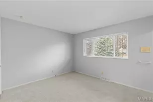 4645 Tauneybrook Dr, Saint Louis, MO 63128 - Photo 17