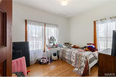 659 E Pine Street, Bourbon, MO 65441 - Photo 11