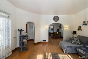 659 E Pine St, Bourbon, MO 65441 - Photo 9