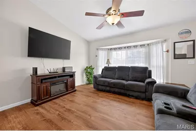 1251 Orion Way, Saint Peters, MO 63376 - Photo 7