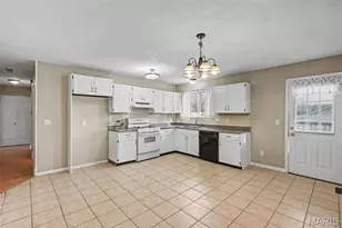 1044 Mendoza, Saint Peters, MO 63376 - Photo 7