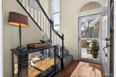 16176 Lea Oak Court, Chesterfield, MO 63017 - Photo 7