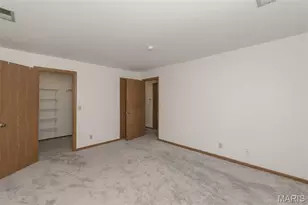 702 Lofty Point Dr, Ballwin, MO 63021 - Photo 9