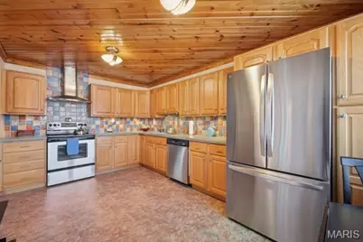 13131 Royal Pines Drive #3, Maryland Heights, MO 63146 - Photo 3