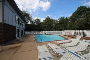 13131 Royal Pines Dr, Maryland Heights, MO 63146 - Photo 21