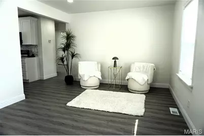 145 Jefferson Barracks Road, Mehlville, MO 63125 - Photo 7