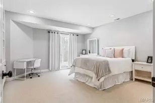 1040 Greystone Manor Pkwy, Chesterfield, MO 63005 - Photo 65