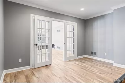 1040 Greystone Manor Parkway, Chesterfield, MO 63005 - Photo 63