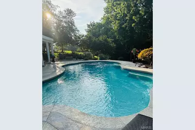 1040 Greystone Manor Parkway, Chesterfield, MO 63005 - Photo 77