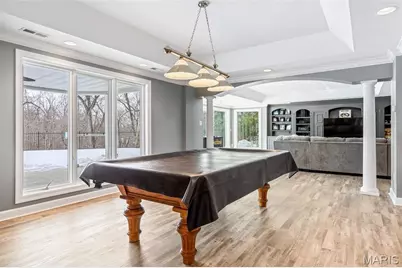 1040 Greystone Manor Parkway, Chesterfield, MO 63005 - Photo 61