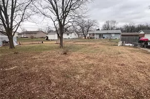 319 Richmond Dr, Warrenton, MO 63383 - Photo 3