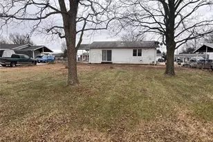 319 Richmond Dr, Warrenton, MO 63383 - Photo 5