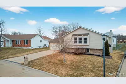 115 Stonecrest Lane, Saint Peters, MO 63304 - Photo 3