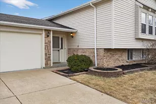 115 Stonecrest Ln, Saint Peters, MO 63304 - Photo 5