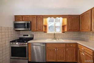 2407 Hartland Ave, Sycamore Hills, MO 63114 - Photo 11