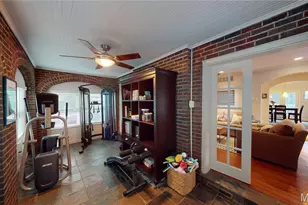 421 W Point Ct, University City, MO 63130 - Photo 13