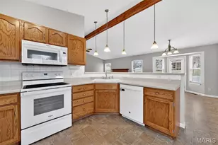 1838 Somerset Hollow Ln, Wentzville, MO 63385 - Photo 17