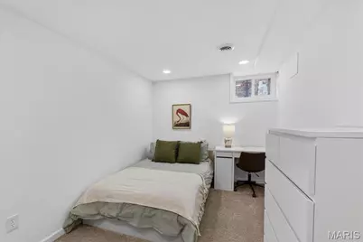 7736 Davis Drive, Saint Louis, MO 63105 - Photo 39