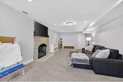 7736 Davis Drive, Saint Louis, MO 63105 - Photo 37