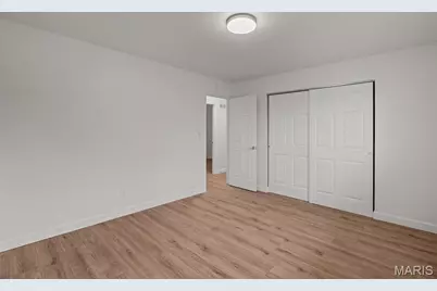 775 Sherwood Drive, Florissant, MO 63031 - Photo 17