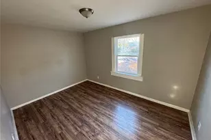 9850 Dennis Dr, Saint Louis, MO 63136 - Photo 13