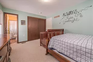 105 Watkins St, Bourbon, MO 65441 - Photo 19