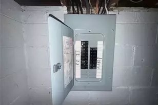 9724 Margo Ann Ln, Woodson Terrace, MO 63134 - Photo 15