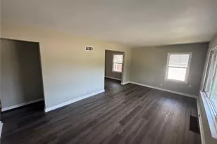 9724 Margo Ann Ln, Woodson Terrace, MO 63134 - Photo 3