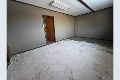 400 N 3rd Street, De Soto, MO 63020 - Photo 35