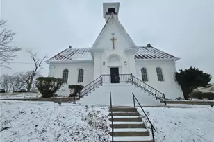 400 N 3rd St, De Soto, MO 63020 - Photo 1