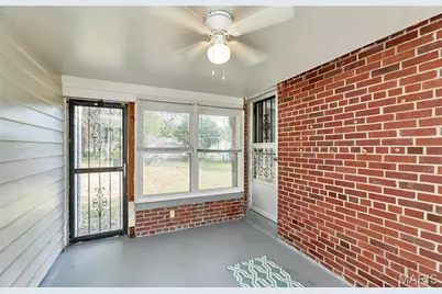 905 Hornsby Avenue, Saint Louis, MO 63147 - Photo 17