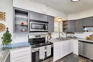 905 Hornsby Ave, Saint Louis, MO 63147 - Photo 13