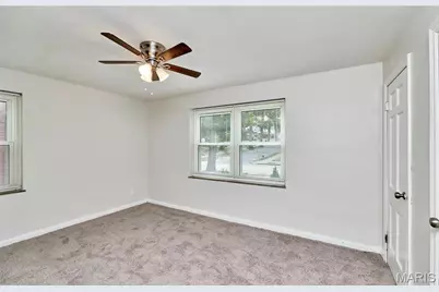 905 Hornsby Avenue, Saint Louis, MO 63147 - Photo 23