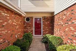 352 Windsor Pl, Saint Peters, MO 63376 - Photo 3