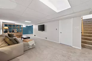 1335 Pinetree Ln, Webster Groves, MO 63119 - Photo 21