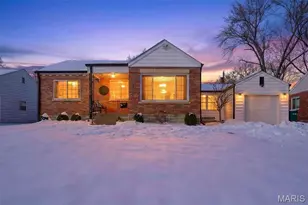 1335 Pinetree Ln, Webster Groves, MO 63119 - Photo 1