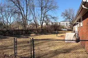 21 Crabapple Ct, Saint Louis, MO 63132 - Photo 17