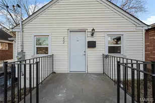 2221 Wolter Ave, Saint Louis, MO 63114 - Photo 3