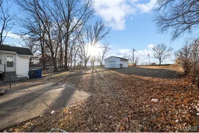 2221 Wolter Avenue, Saint Louis, MO 63114 - Photo 25