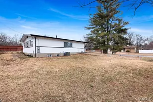 2780 Narraganset Dr, Florissant, MO 63033 - Photo 29