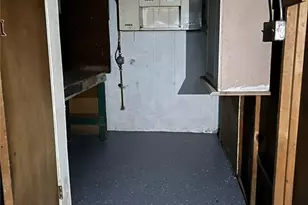 1243 Addison Dr, Bellefontaine Neighbors, MO 63137 - Photo 15