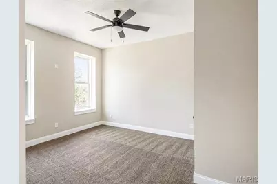 3467 Giles Avenue, Saint Louis, MO 63116 - Photo 21