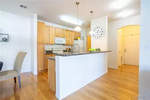 42 Kassebaum Ln, Saint Louis, MO 63129 - Photo 5