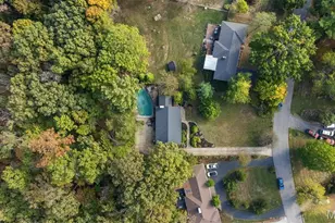 1889 N Signal Hills Dr, Kirkwood, MO 63122 - Photo 3