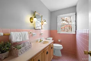 1889 N Signal Hills Dr, Kirkwood, MO 63122 - Photo 21