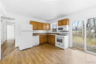 37 Hunting Creek Rd, Saint Peters, MO 63376 - Photo 9