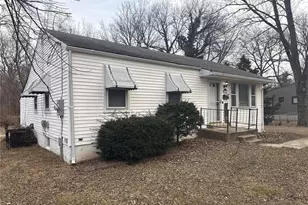 223 Wiegel Dr, Ferguson, MO 63135 - Photo 5